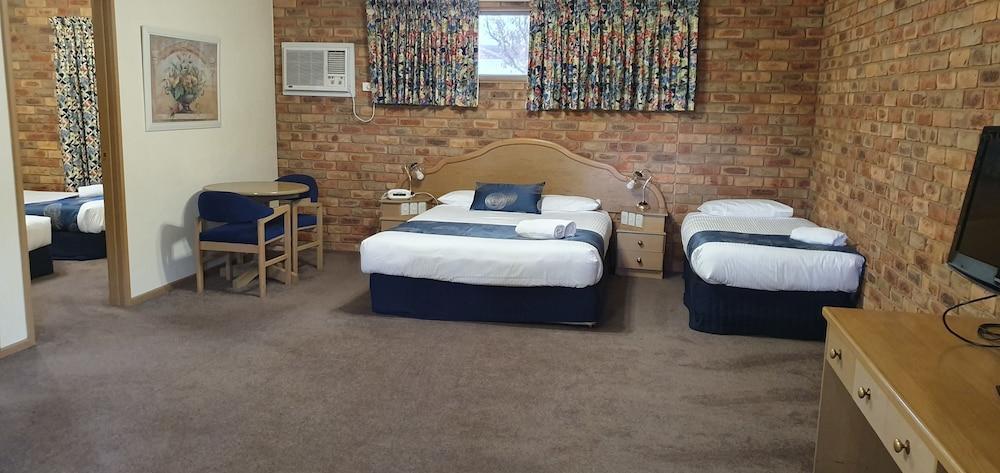 Pines Country Club Motor Inn Shepparton Eksteriør bilde
