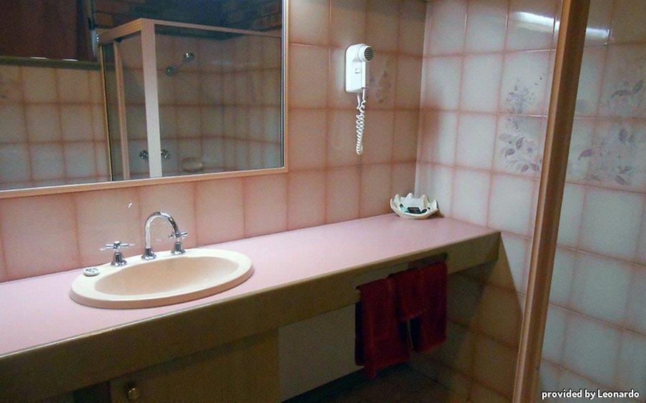 Pines Country Club Motor Inn Shepparton Eksteriør bilde
