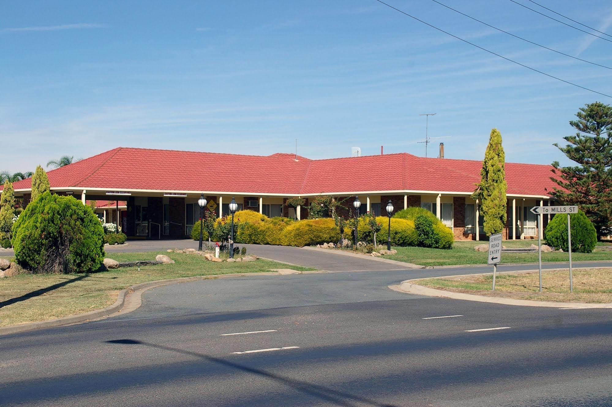 Pines Country Club Motor Inn Shepparton Eksteriør bilde